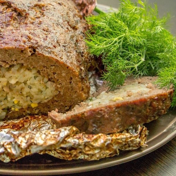 МЯСНОЙ РУЛЕТ С РИСОМ И ЯЙЦОМ