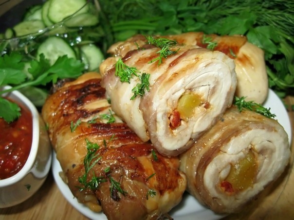 Рулетики из курицы и кураги Рулетики из курицы и кураги