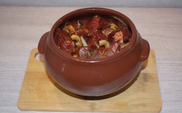 Мясо с грибами и сыром в духовке Мясо с грибами и сыром в духовке