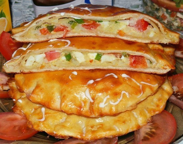 Лепёшки с рисом, луком,помидором и яйцом.Всё просто и очень вкусно))) Лепёшки с рисом, луком,помидором и яйцом.Всё просто и очень вкусно)))