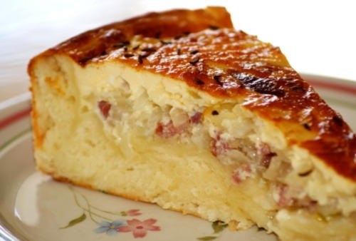 Луковый пирог с беконом Луковый пирог с беконом
