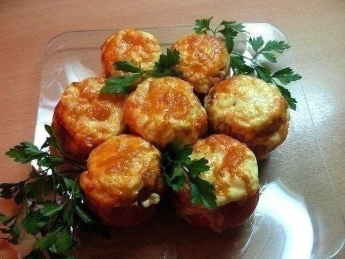 'Помидоры, фаршированные курицей' 'Помидоры, фаршированные курицей'