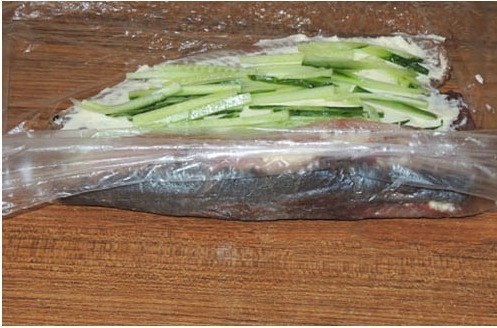 ВКУСНЕЙШАЯ и ОРИГИНАЛЬНАЯ закуска из сельди. ВКУСНЕЙШАЯ и ОРИГИНАЛЬНАЯ закуска из сельди.