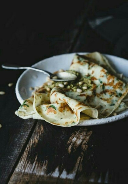 Блины на пиве с сыром и зеленью