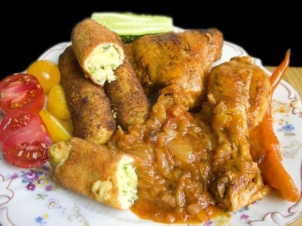 КУРИЦА В ЯБЛОЧНОМ СОУСЕ КУРИЦА В ЯБЛОЧНОМ СОУСЕ