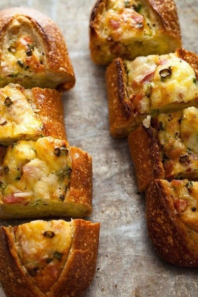 Багет-лодочка с омлетом Багет-лодочка с омлетом
