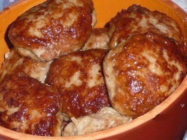 Курино-говяжьи сочные котлетки. Курино-говяжьи сочные котлетки.