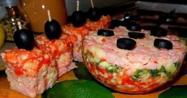 Сырно-ветчинная закуска Сырно-ветчинная закуска