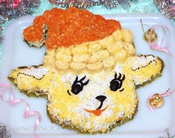 Очень вкусный салат "Новогодняя овечка". Сохраните себе на стену, чтобы не потерять такой рецепт!