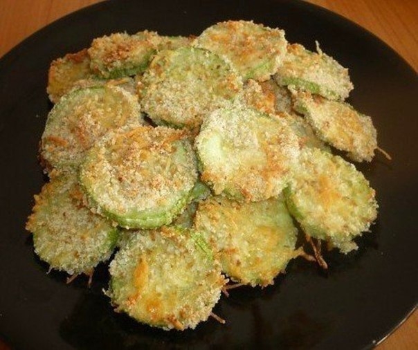 Кабачки, запеченные в духовке с хрустящей корочкой Кабачки, запеченные в духовке с хрустящей корочкой