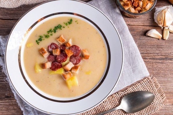 Картофельный суп с беконом и пореем Картофельный суп с беконом и пореем