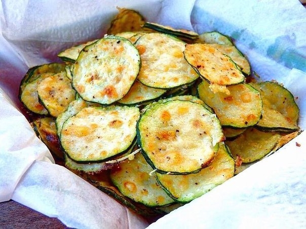 Чипсы из кабачка с сыром Чипсы из кабачка с сыром