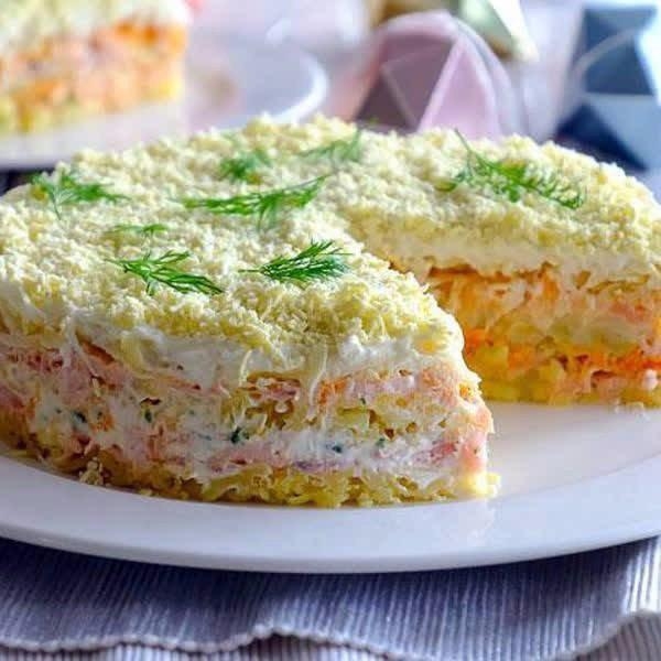 ПРАЗДНИЧНЫЙ САЛАТ "МИМОЗА" С ГОРБУШЕЙ