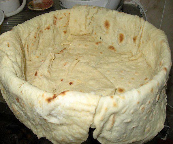 Быстрый пирог из лаваша (и тесто ставить не надо!) Быстрый пирог из лаваша (и тесто ставить не надо!)