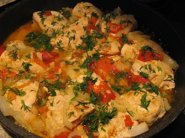 Куриная грудка с перцем и овощами Куриная грудка с перцем и овощами