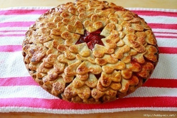 Клубничный сердечный пирог Клубничный сердечный пирог