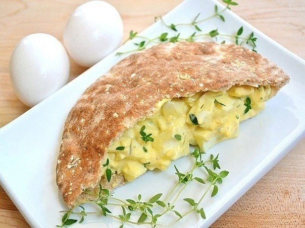 Яичный салат с лимоном и ароматными травами Яичный салат с лимоном и ароматными травами