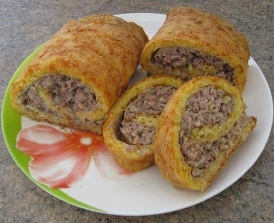 Сырный рулет с мясом Сырный рулет с мясом