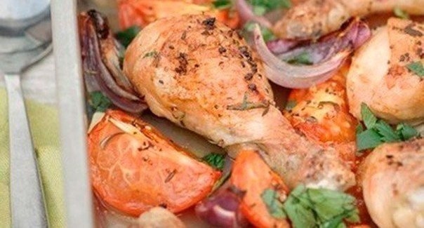Пряные куриные ножки с помидорами Пряные куриные ножки с помидорами