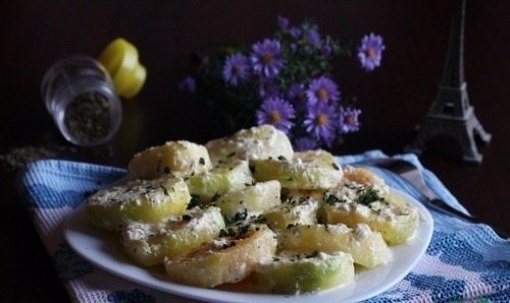 Кабачок со сливками и эстрагоном