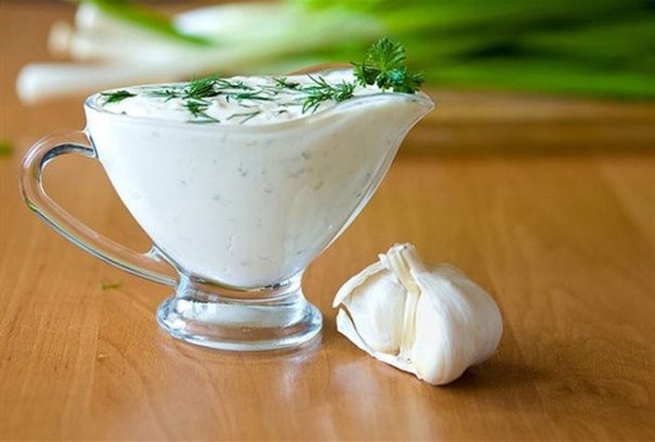 Сырный соус с укропом и чесноком Сырный соус с укропом и чесноком