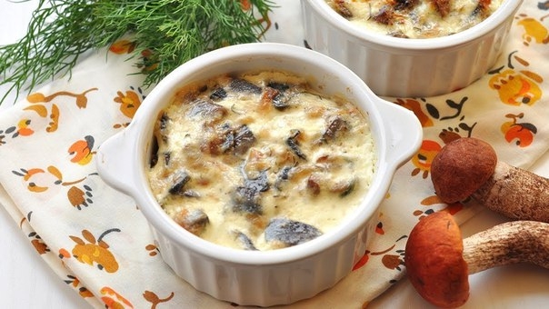Порадуйте себя любимых- Жульен с курицей и грибами Порадуйте себя любимых- Жульен с курицей и грибами