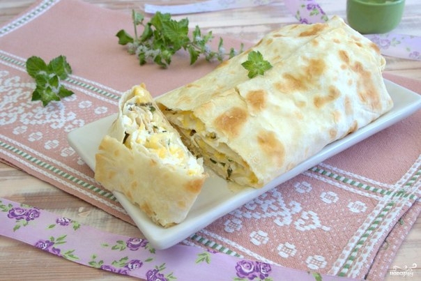 Пирог из лаваша с творогом и сулугуни: быстро и вкусно! Пирог из лаваша с творогом и сулугуни: быстро и вкусно!