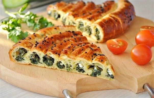 Пирог со шпинатом и сыром (очень вкусный пирог!) Пирог со шпинатом и сыром (очень вкусный пирог!)