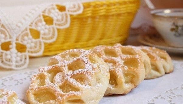 СЛОЙКИ С АНАНАСОМ СЛОЙКИ С АНАНАСОМ
