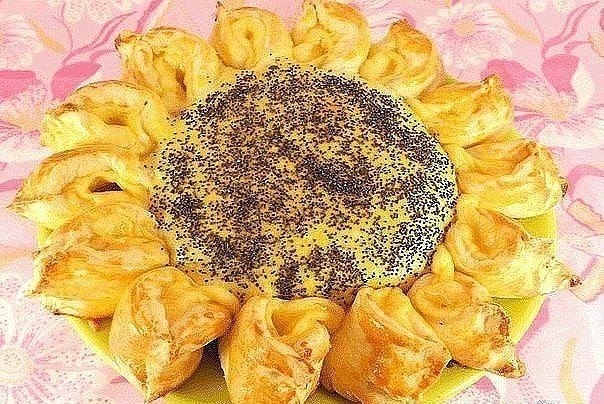 ПИРОГ С МЯСОМ И СЫРОМ *ПОДСОЛНУХ* ПИРОГ С МЯСОМ И СЫРОМ *ПОДСОЛНУХ*