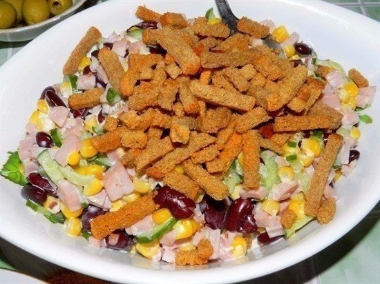 ТОП-10 ВКУСНЕЙШИХ САЛАТОВ С ВЕТЧИНОЙ ТОП-10 ВКУСНЕЙШИХ САЛАТОВ С ВЕТЧИНОЙ