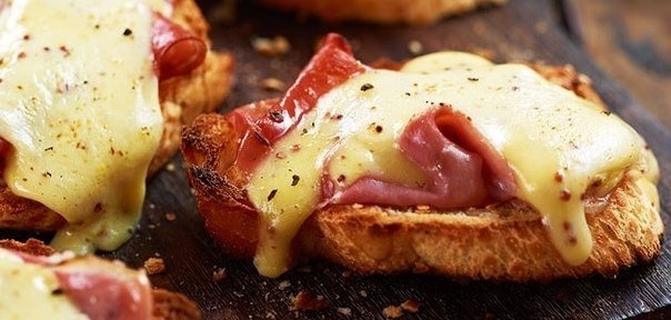 Гренки по-уэльски (Welsh rarebit) Гренки по-уэльски (Welsh rarebit)