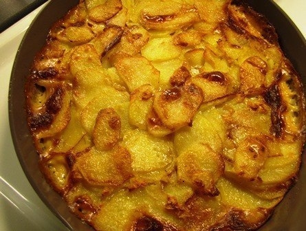 Картофель с чесноком. Картофель с чесноком.