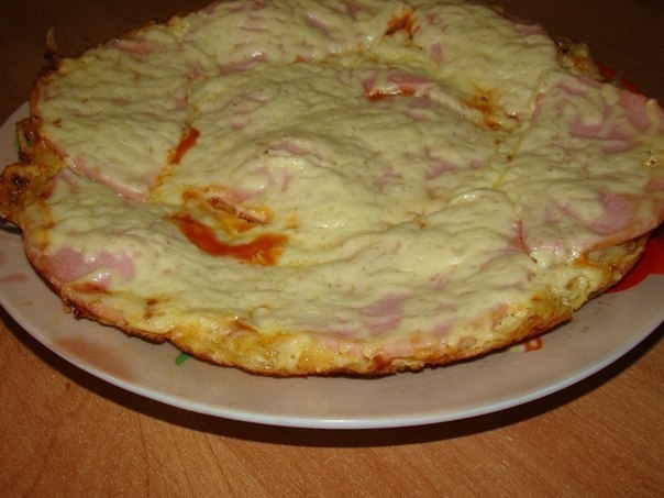 Пицца из макарон, а почему бы и нет Пицца из макарон, а почему бы и нет