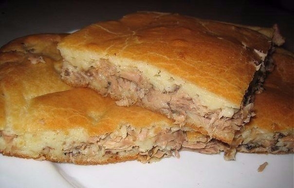 Пирог с сардинами и рисом