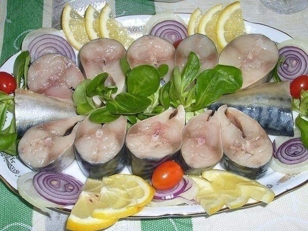 Рецепт скумбрии пряного посола. Вкусная слабосоленая скумбрия