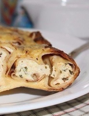 Блинный пирог с адыгейским сыром