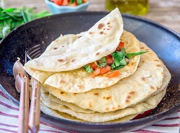 Лепешки на сухой сковородке.