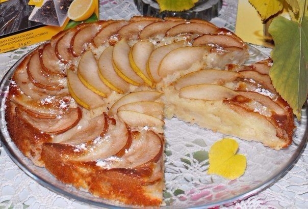 Очень нежный,воздушный йогуртовый бисквитный пирог с грушами.Очень-очень вкусный