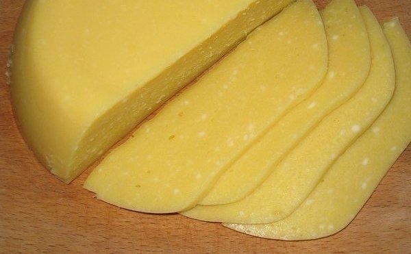 Домашний твердый сыр