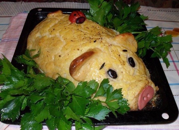 Хрюшка картофельная с мясом и грибами