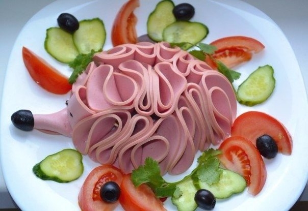 Колбасный ёжик.