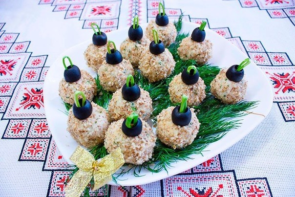 Елочные игрушки