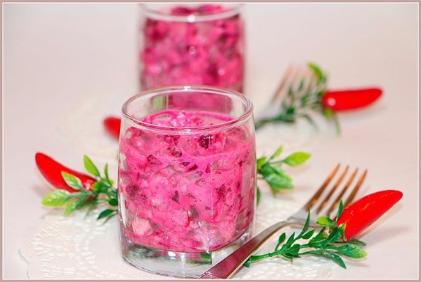 Новогодние веррины с сельдью и клюквой