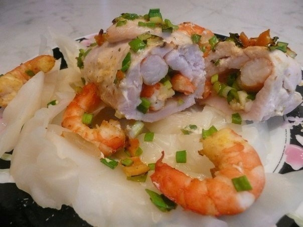 Куриные рулетики с креветками
