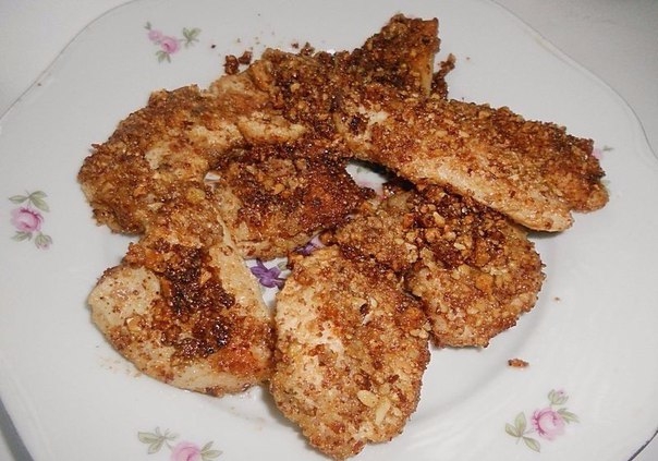 Курица с миндалем