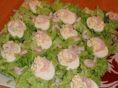 Яйца, фаршированные креветками