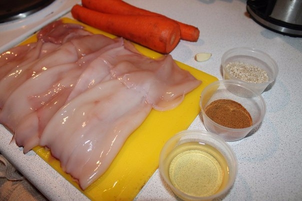 Острый салат из кальмаров