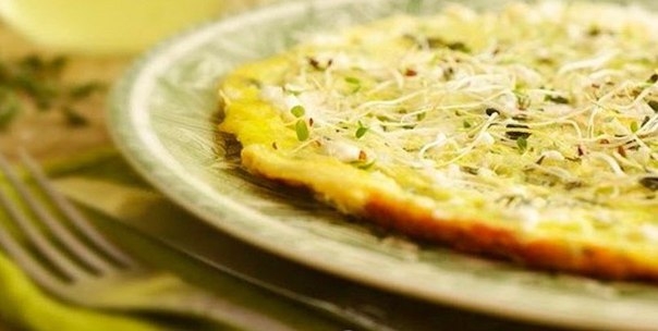 Фритата с цукини,козьим сыром и тимьяном.