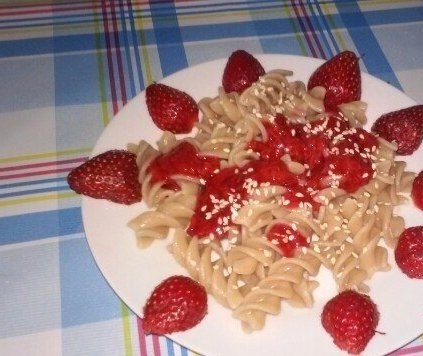 РОТИНИ С КЛУБНИЧНЫМ СОУСОМ